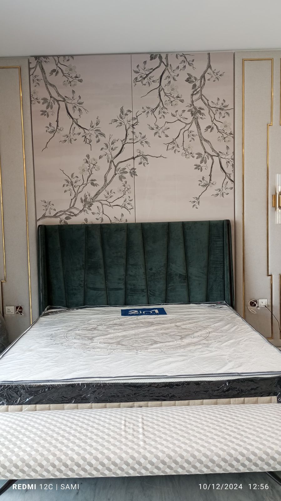 Modern Botanical Luxury — A Statement in Refined Living